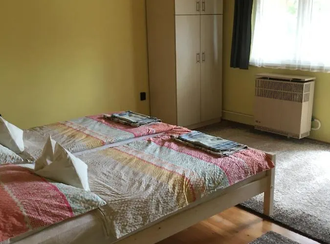 Ferenc Vendeghaz Konukevi 3*